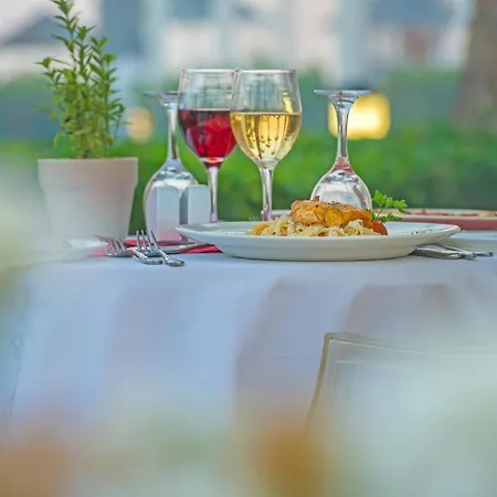 Dome Marina & Отель 4*