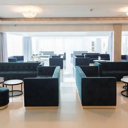 Dome Marina &