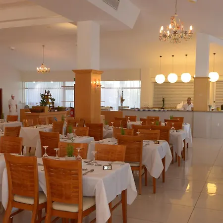 Dome Marina &